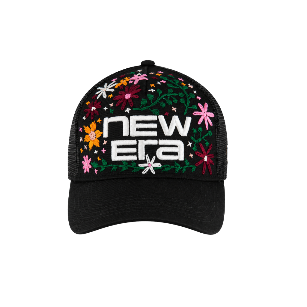 New Era Wildflower Crest Embroidered Trucker Cap – Black